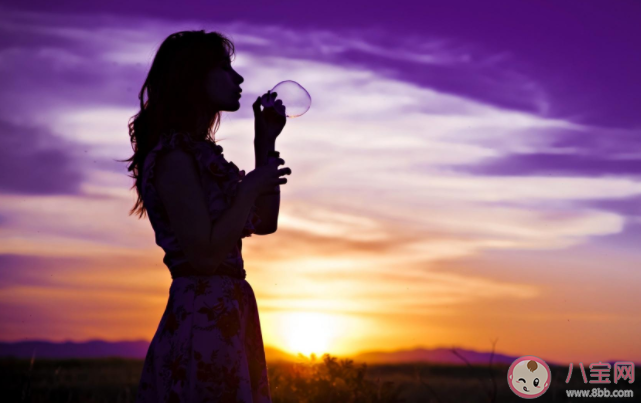 友谊分先来后到吗 如何看待友谊的不同阶段 友谊分先来后到吗 如何看待友谊的不同阶段