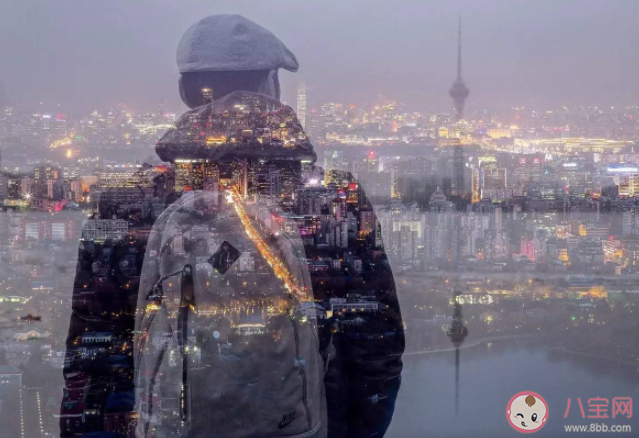 为啥总感觉自己很孤独 有哪些行为表明很孤独