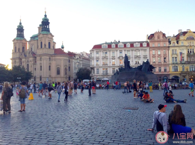 如果想亲眼看看布拉格广场应该去哪里 蚂蚁庄园12月5日答案