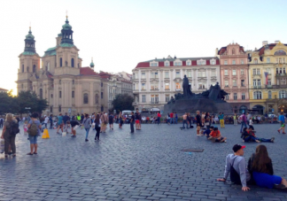 如果想亲眼看看布拉格广场应该去哪里 蚂蚁庄园12月5日答案