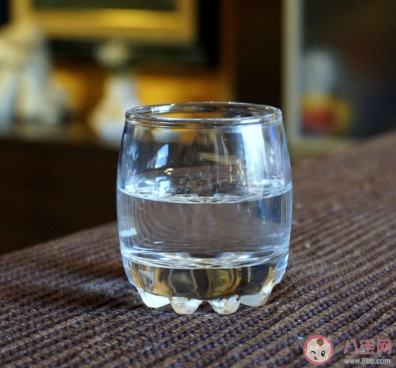 白开水也有保质期吗 怎么让白开水变好喝 白开水也有保质期吗 怎么让白开水变好喝