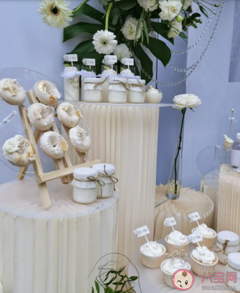 参加大学同学婚礼的朋友圈说说 参加同学婚礼的感慨句子 参加大学同学婚礼的朋友圈说说 参加同学婚礼的感慨句子