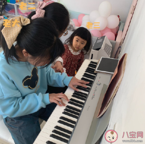 如何看待家庭关系的不同分工 你主张什么样的家庭分工呢 如何看待家庭关系的不同分工 你主张什么样的家庭分工呢