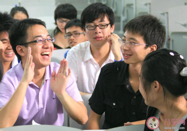 老师一定要把学生当成自己的孩子吗 老师应该怎样对待学生 老师一定要把学生当成自己的孩子吗 老师应该怎样对待学生