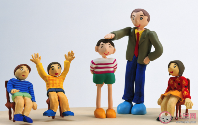 老师一定要把学生当成自己的孩子吗 老师应该怎样对待学生 老师一定要把学生当成自己的孩子吗 老师应该怎样对待学生