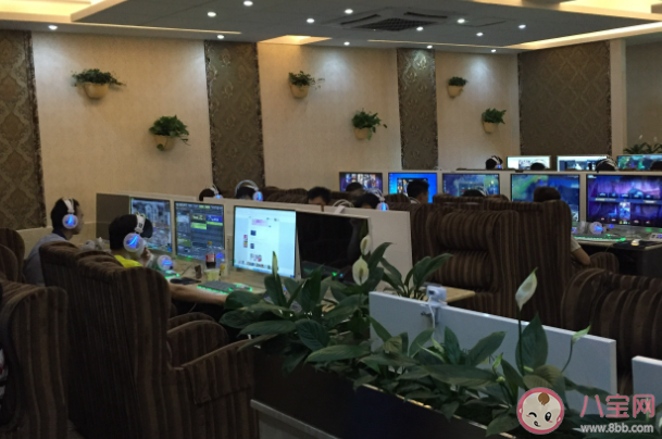 为什么去网吧的人变少了 网吧人少的原因有哪些 为什么去网吧的人变少了 网吧人少的原因有哪些