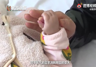 婴儿被裹10层衣物患捂热综合征 冬季婴儿应该怎么穿衣服