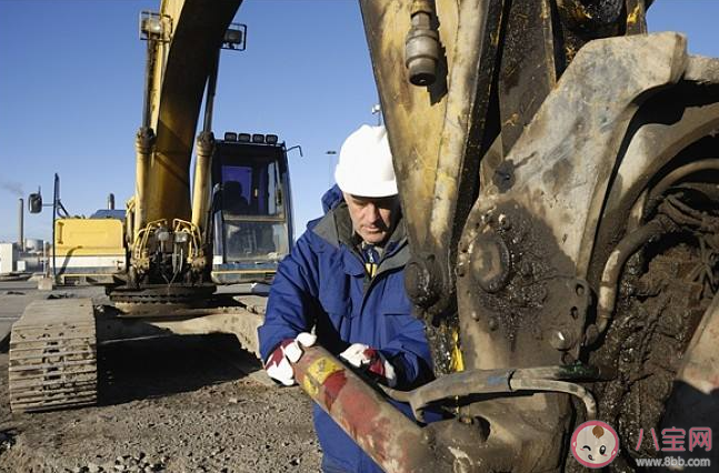 为什么中高级技工缺口大 中高级技工短缺的原因是什么