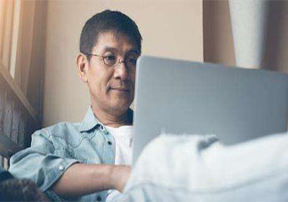 互联网公司适合中年人吗 中年人要在互联网公司上班吗