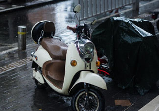 电动车有哪些致命隐患 锂电池危险为什么还要用