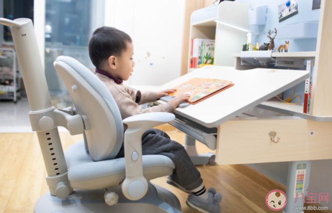 孩子不想学要逼孩子学习吗 如何让孩子主动学习 孩子不想学要逼孩子学习吗 如何让孩子主动学习