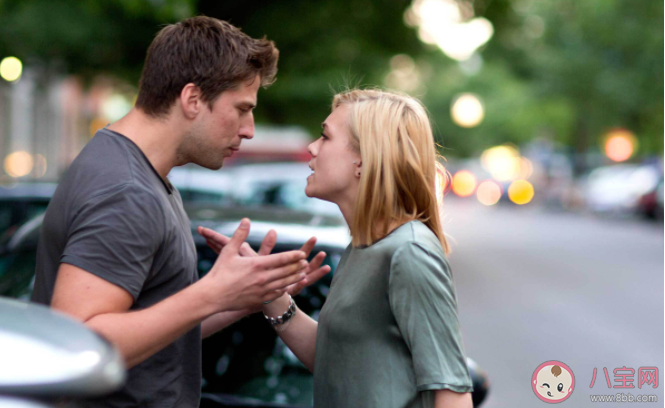 煤气灯效应对人的伤害是什么 如何摆脱煤气灯效应 煤气灯效应对人的伤害是什么 如何摆脱煤气灯效应