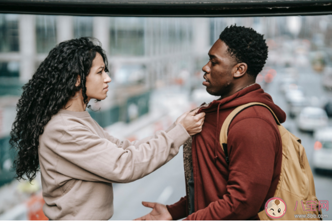 分手时哪些钱不能要 如何区分分手时的谈判和敲诈勒索 分手时哪些钱不能要 如何区分分手时的谈判和敲诈勒索