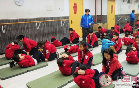 蚂蚁庄园抱头式仰卧起坐说法正确的是 12月28日答案更新