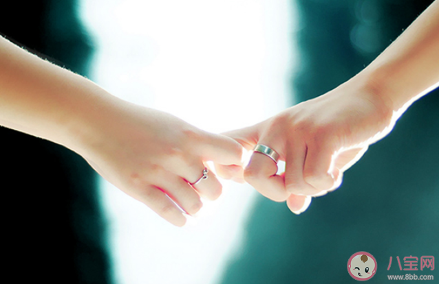 感情生活需要彼此迁就吗 婚姻中就是一个相互迁就的过程 感情生活需要彼此迁就吗 婚姻中就是一个相互迁就的过程