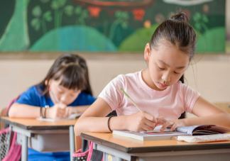 小学阶段习惯和成绩哪个更重要 小学阶段要培养孩子哪些习惯能力