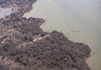 汤加火山灰会飘到中国吗 火山灰其实不是灰