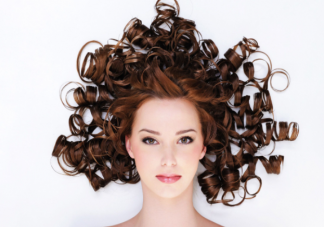 头发也要做好防晒吗 如何预防头发早白