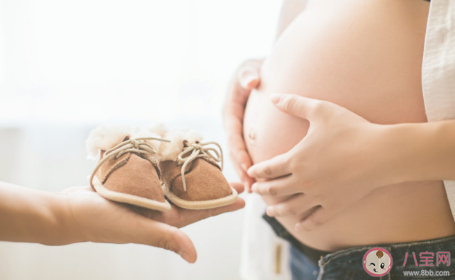 孕妈肚子上的中线能看出胎儿性别吗 女性有哪些特征更容易生男孩