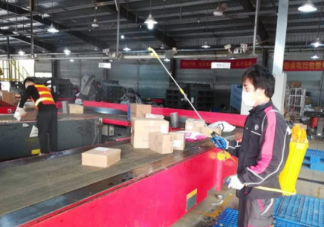 酒精喷快递包装能有效消毒吗 物品检测到新冠病毒核酸阳性一定会传染给人吗