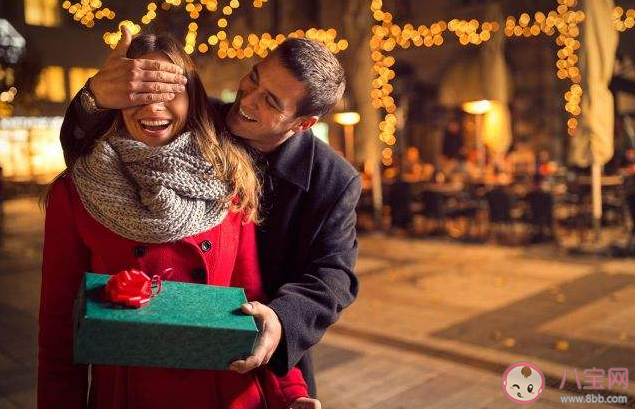 如何看待过分追求仪式感的人 仪式感必须要有吗 如何看待过分追求仪式感的人 仪式感必须要有吗