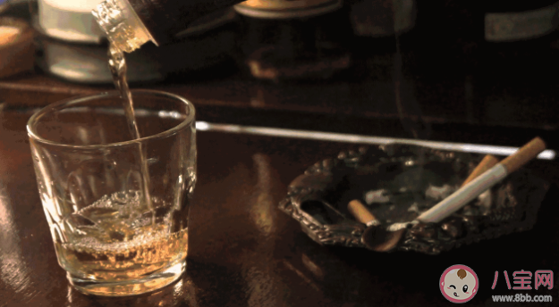 喝多了出现失温症有多危险 为什么喝酒后会有身体暖和的假象 喝多了出现失温症有多危险 为什么喝酒后会有身体暖和的假象