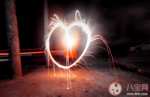 2022年已过完继续努力的朋友圈说说 2022年已过完该挣钱了的句子 2022年已过完继续努力的朋友圈说说 2022年已过完该挣钱了的句子