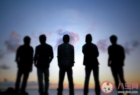 和朋友为什么会渐行渐远 你和朋友渐行渐远的原因是什么 和朋友为什么会渐行渐远 你和朋友渐行渐远的原因是什么