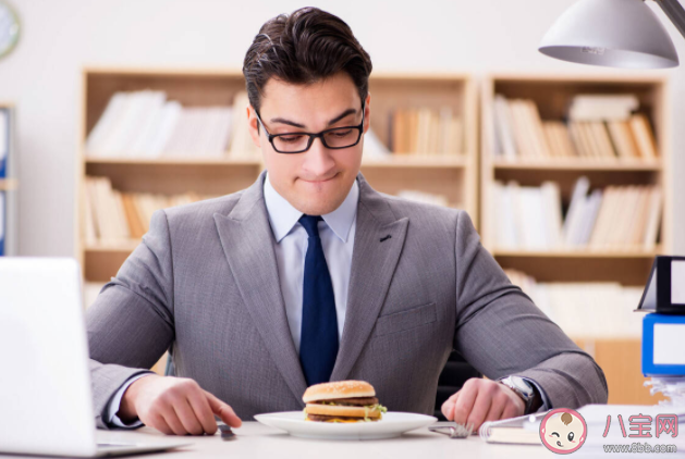 感觉身体被工作掏空怎么办 职业倦怠三个高发阶段 感觉身体被工作掏空怎么办 职业倦怠三个高发阶段