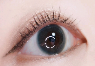 揉眼会造成散光吗 散光对眼睛影响大吗
