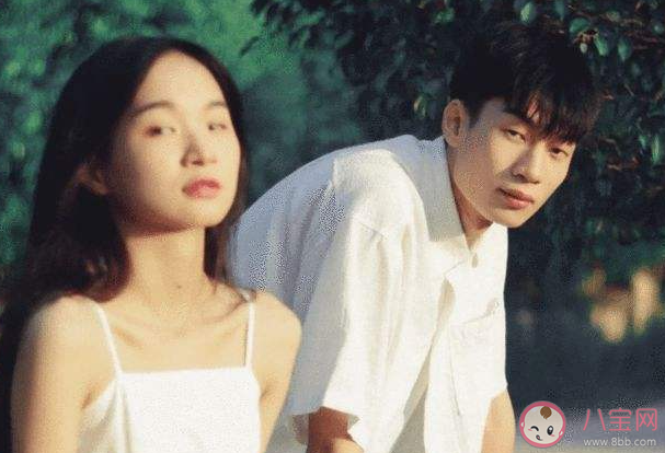 怎么看待另一半爱查岗 你能接受另一半爱查岗吗 怎么看待另一半爱查岗 你能接受另一半爱查岗吗