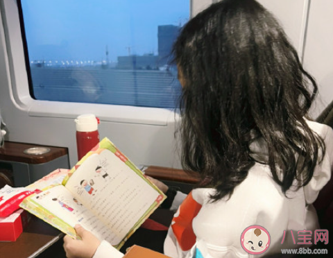 孩子该如何支配手里的压岁钱 财商应该从小培养吗 孩子该如何支配手里的压岁钱 财商应该从小培养吗