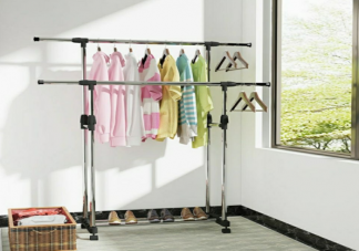 回南天出太阳适合晒衣服吗 晾在阳台的衣服不干怎么办