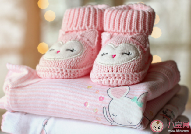 婴儿衣物需要用单独的洗衣机洗吗 宝宝新衣如何清洗 婴儿衣物需要用单独的洗衣机洗吗 宝宝新衣如何清洗