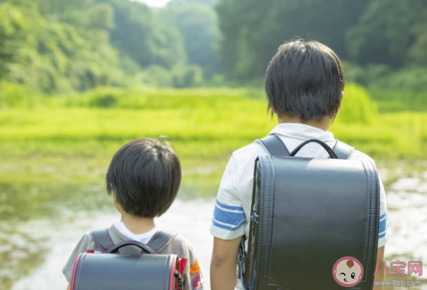 太早送孩子寄宿学校会怎样 让孩子住校到底好不好 太早送孩子寄宿学校会怎样 让孩子住校到底好不好