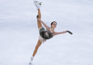 花滑选手参赛服上的饰物遗落在冰面会怎么样 蚂蚁庄园2月19日正确答案