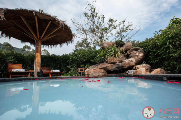 孩子泡温泉有什么危险隐患 孩子哪些情况不建议泡温泉