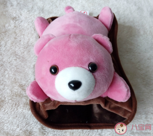 电热水袋可以加自来水吗 电热水袋漏水了还能用吗 电热水袋可以加自来水吗 电热水袋漏水了还能用吗