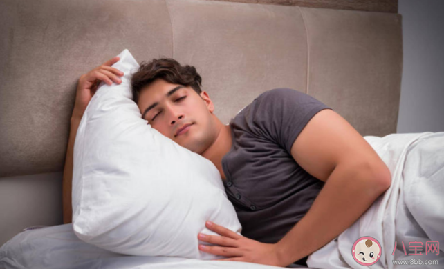 为什么做梦总记不住 人为什么会在睡觉的时候做千奇百怪的梦