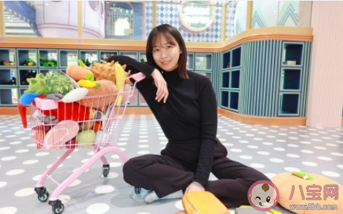 全职妈妈应该把老公当老板吗 全职妈妈在家里是怎样的地位 全职妈妈应该把老公当老板吗 全职妈妈在家里是怎样的地位