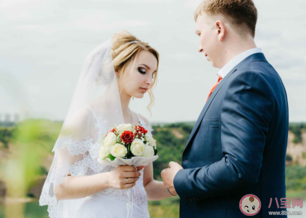 婚姻给女生带来了什么 结婚是什么样子