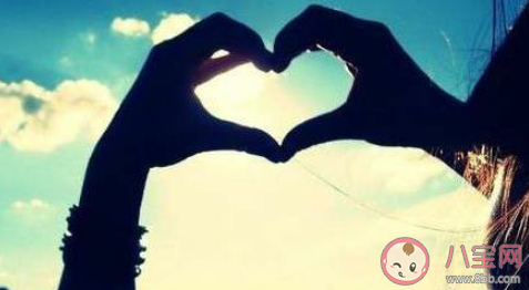 爱对了人是什么体验 怎样才是爱对了人 爱对了人是什么体验 怎样才是爱对了人