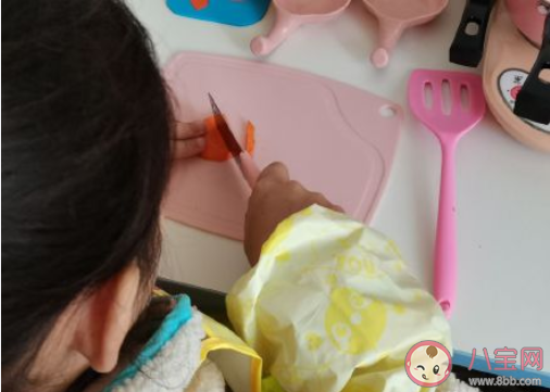 儿童迷你厨房玩具有安全隐患吗 这类玩具适合多大的孩子玩