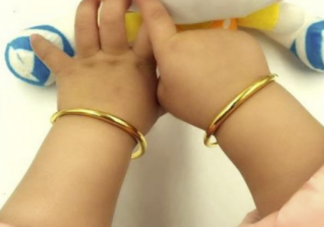 给孩子戴饰品有哪些危害 银手镯会导致铅中毒是真的吗