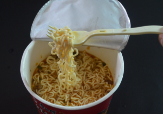 方便面算不算垃圾食品 方便面的防腐剂有毒吗