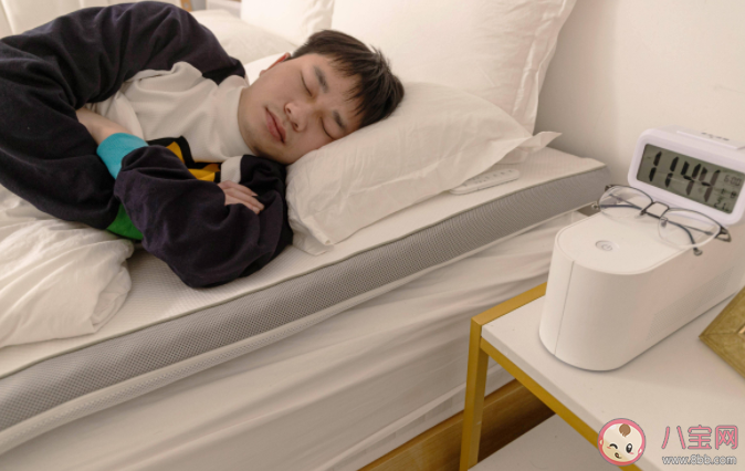 边熬夜边用助眠产品是啥体验 助眠产品真的有用吗