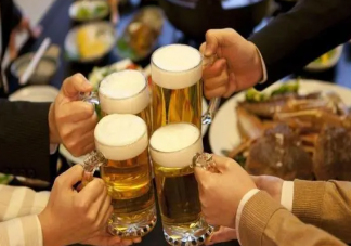 喝啤酒容易长胖吗 啤酒是导致长胖的原因吗
