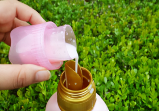 柔顺剂哪些面料不能使用 柔顺剂能当洗衣液使用吗
