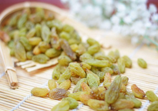 吃葡萄干对牙齿有伤害吗 葡萄干表面有细菌不能吃吗