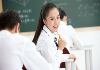 大学生应该存钱还是花钱培养爱好 大学生如何花钱